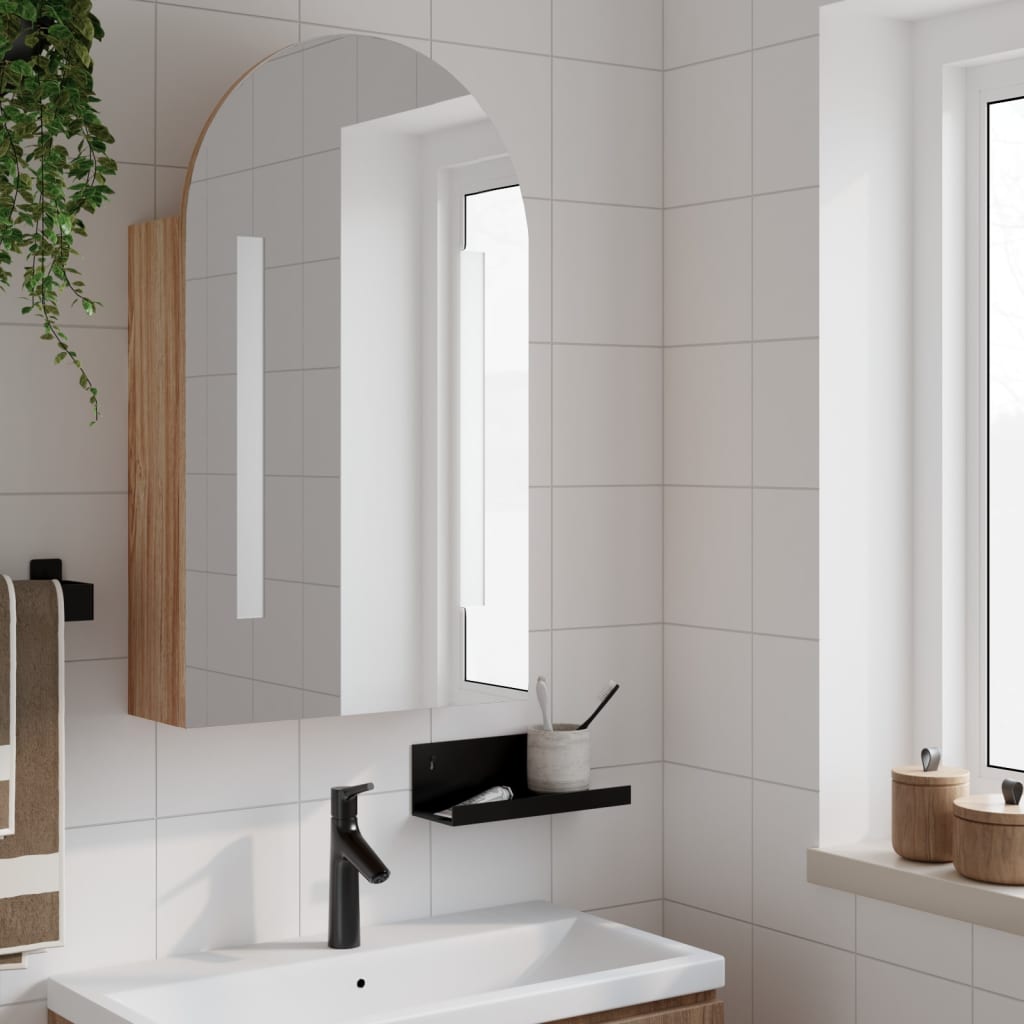 badeværelsesskab m. spejl og LED-lys 42x13x70 buet egetræsfarve